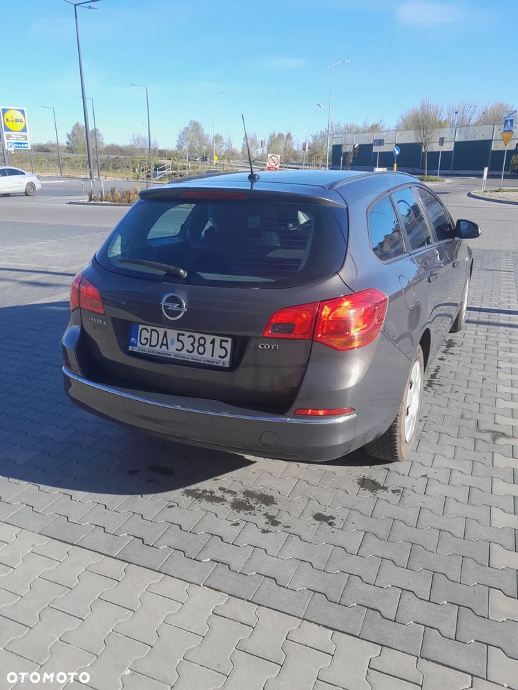 Opel Astra 1.6 CDTI Essentia - 4