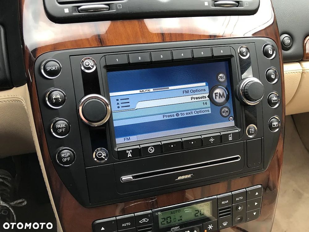 Maserati Quattroporte - 12