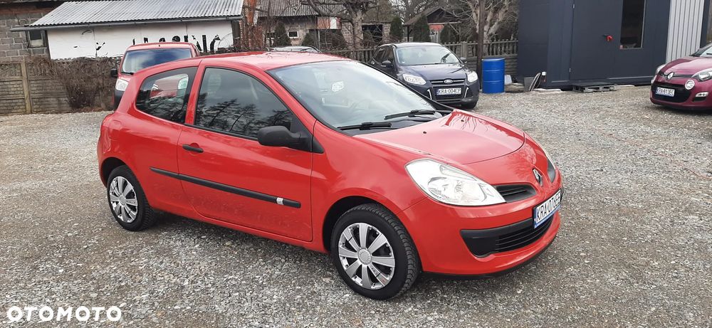Renault Clio - 2