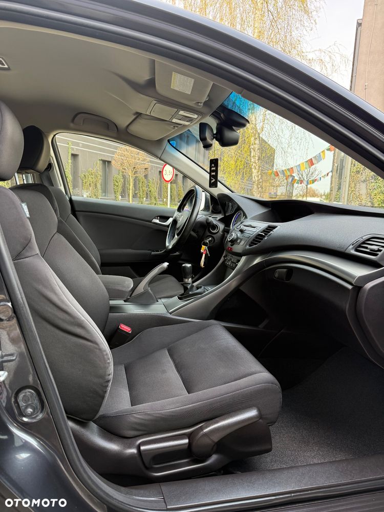 Honda Accord 2.0 Elegance 50 Jahre Edition - 33