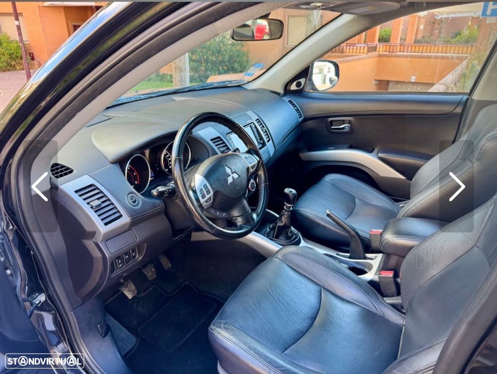 Mitsubishi Outlander 2.2 DI-D Instyle Navi - 4