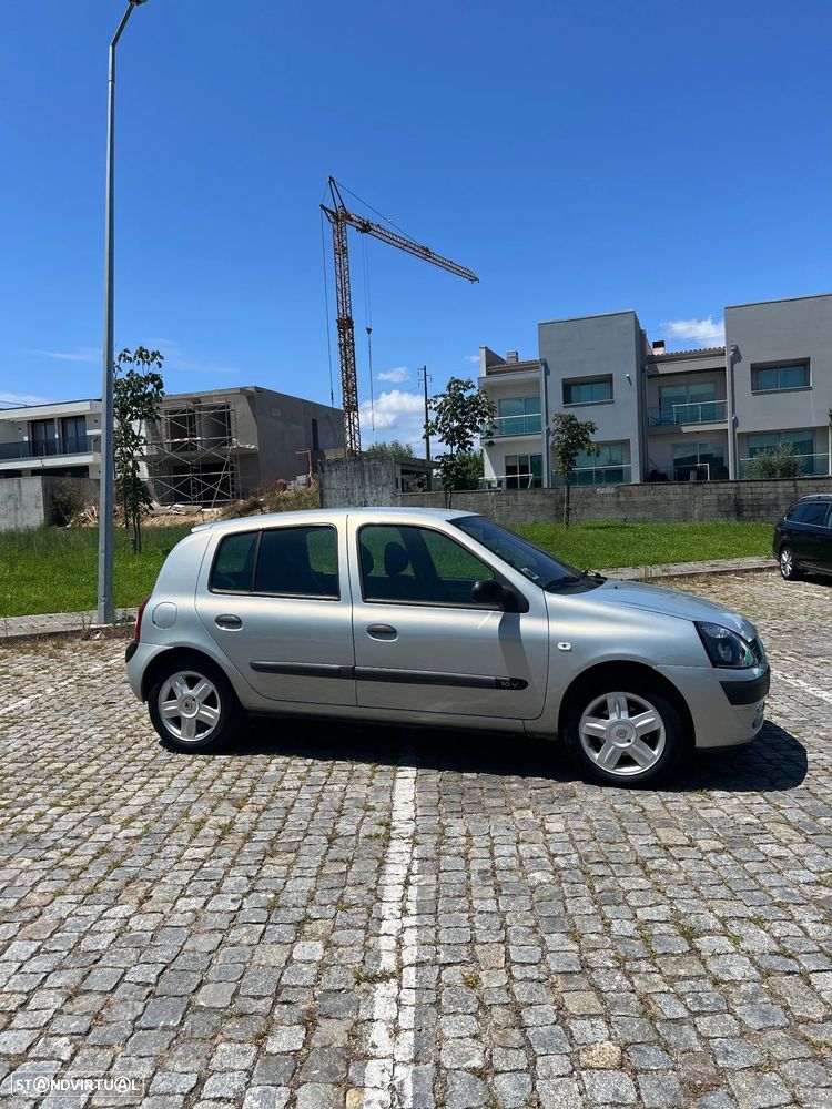 Renault Clio 1.2 16V Extreme - 3