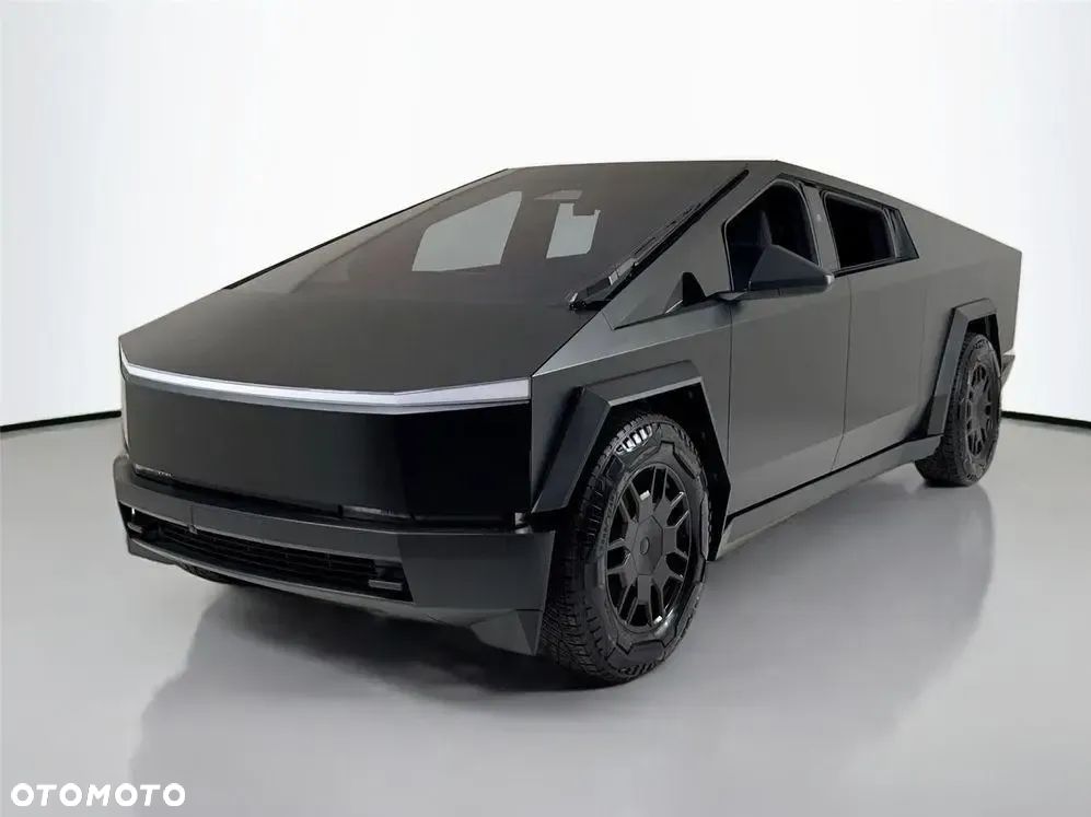 Tesla Cybertruck - 10