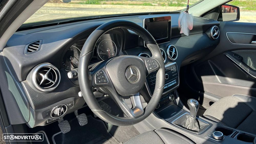 Mercedes-Benz A 160 d Urban - 8