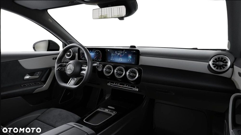 Mercedes-Benz Klasa A 200 AMG Line 7G-DCT - 11