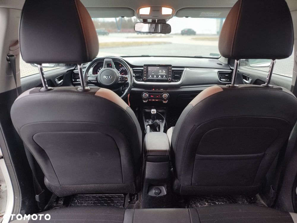 Kia Stonic 1.4 L - 17