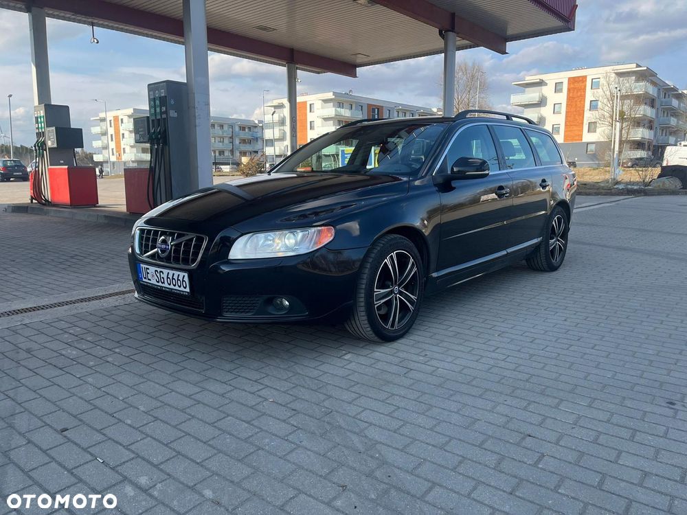 Volvo V70 - 1