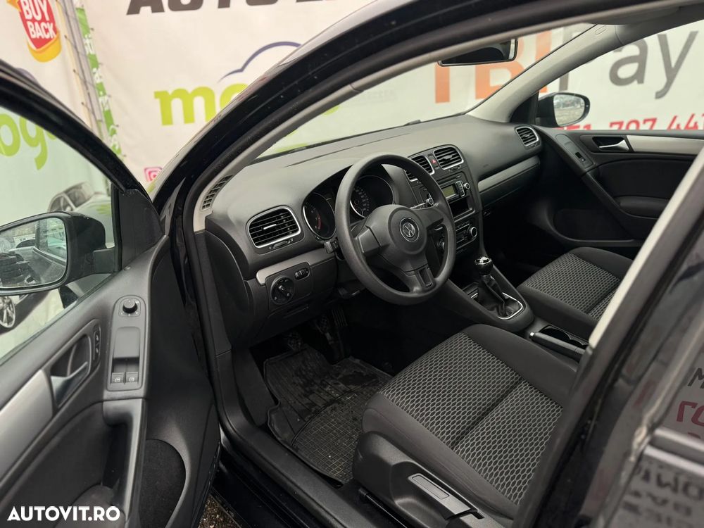 Volkswagen Golf - 28