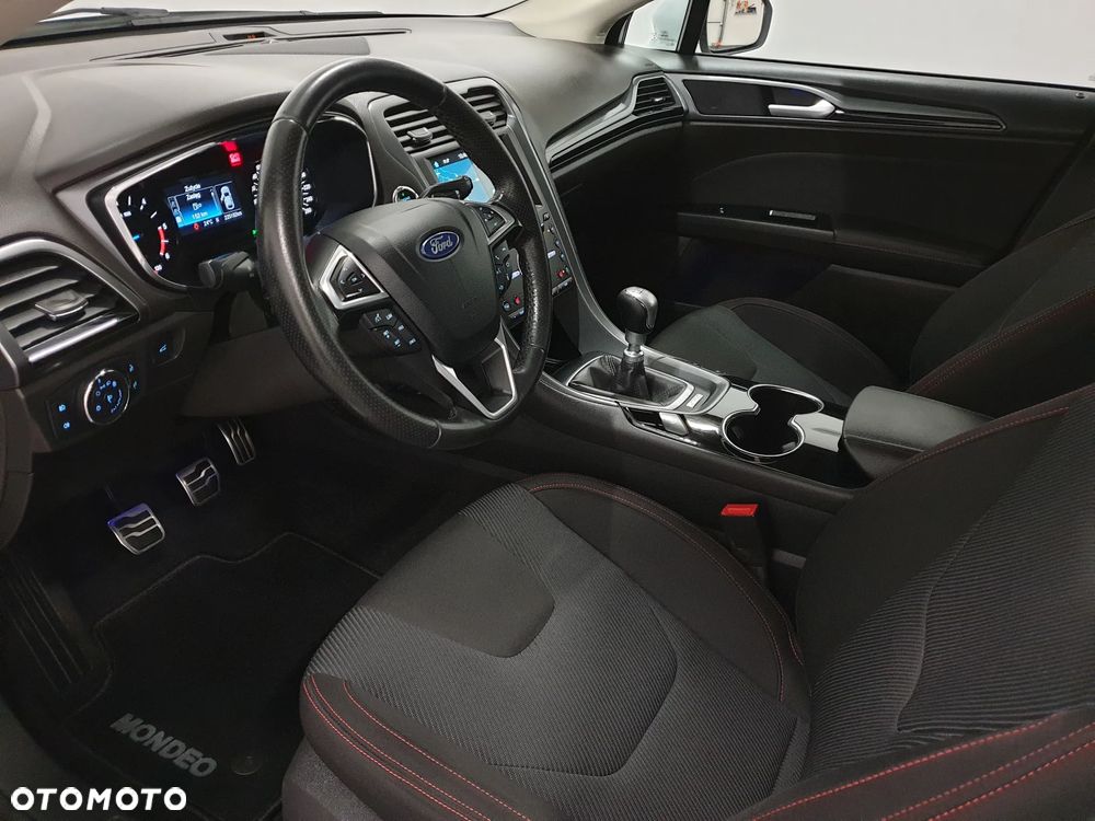 Ford Mondeo 2.0 TDCi ST-Line - 9