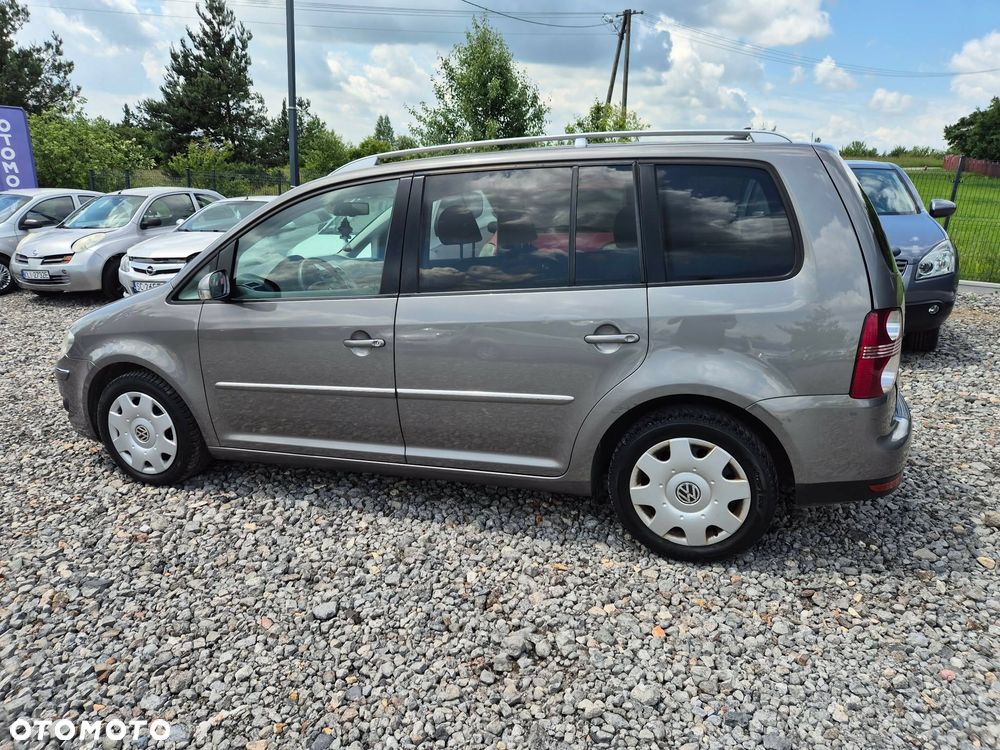 Volkswagen Touran 2.0 TDI DPF Highline DSG - 6