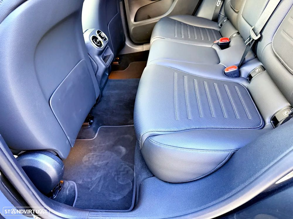 Mercedes-Benz GLC 300 de Coupe 4Matic - 33