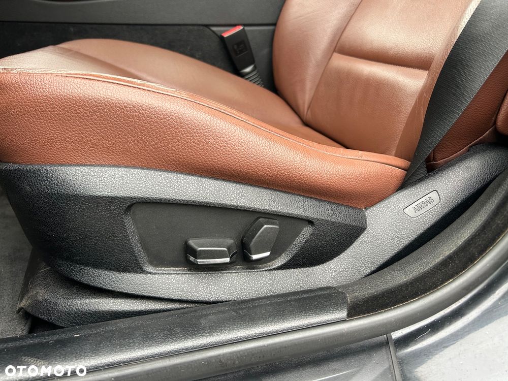 BMW Seria 5 520d Sport-Aut - 17