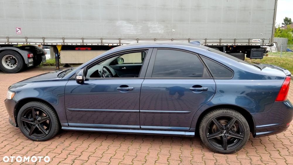 Volvo S40 D4 R-Design - 9