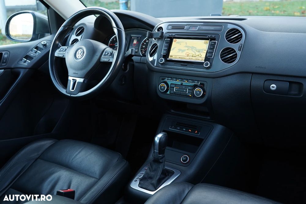 Volkswagen Tiguan 2.0 TDI DPF 4Motion BlueMotion Technology DSG Sport & Style - 14