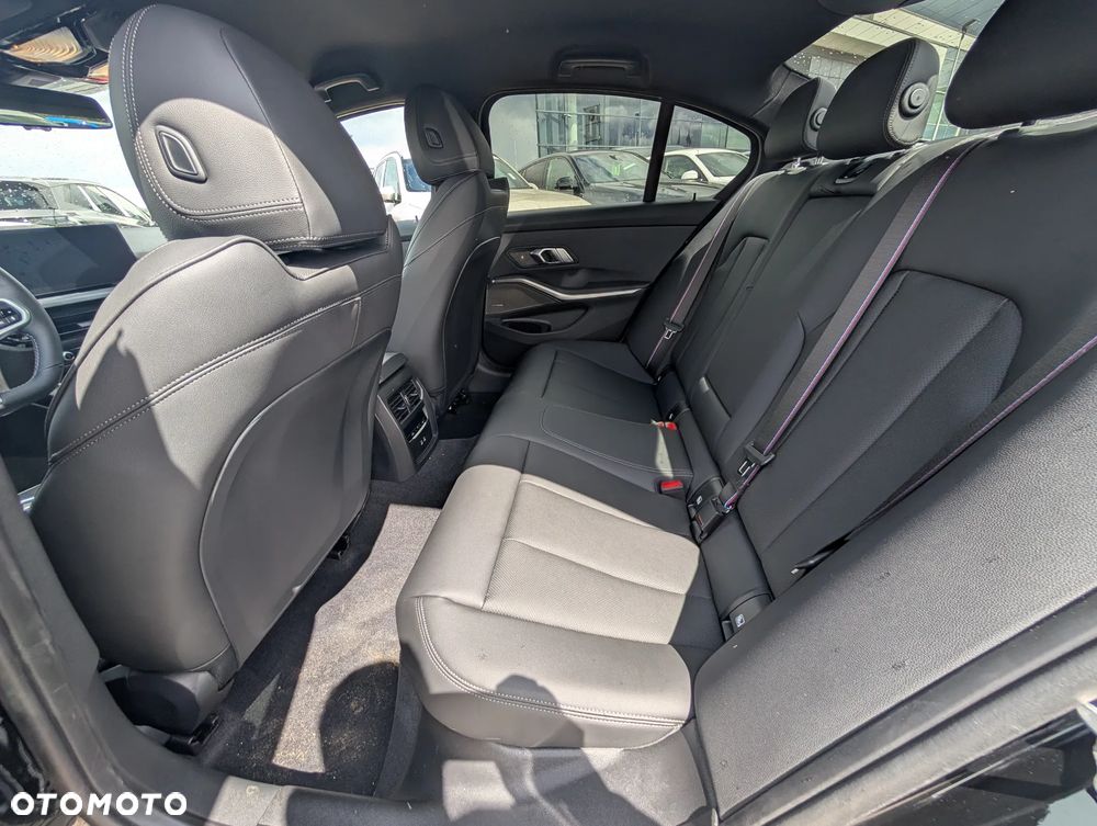 BMW Seria 3 - 15