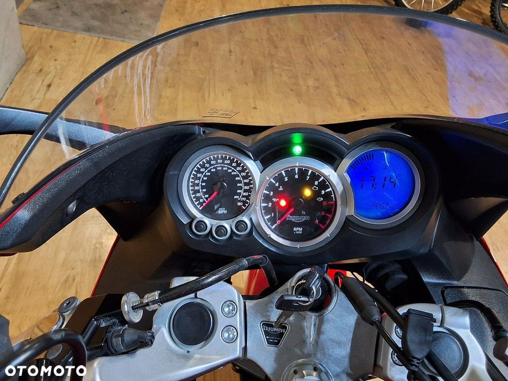 Triumph Sprint - 15