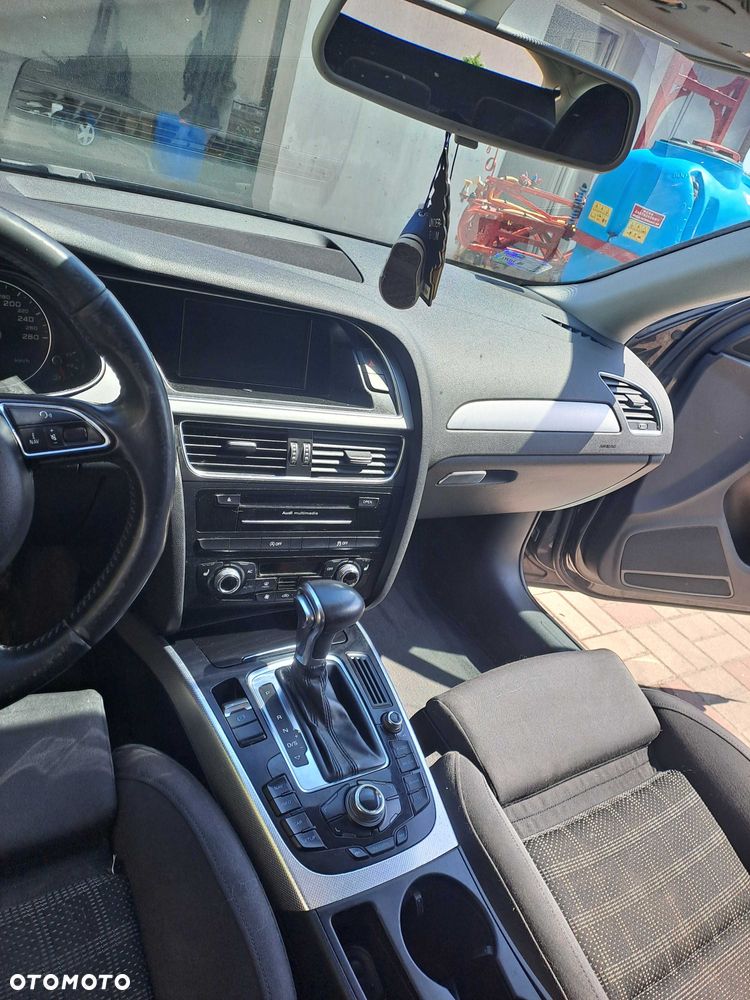 Audi A4 Avant - 4