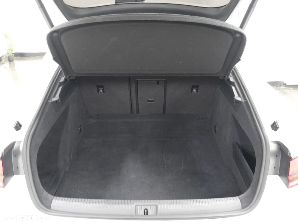 Volkswagen Arteon 2.0 TDI SCR DSG R-Line - 23
