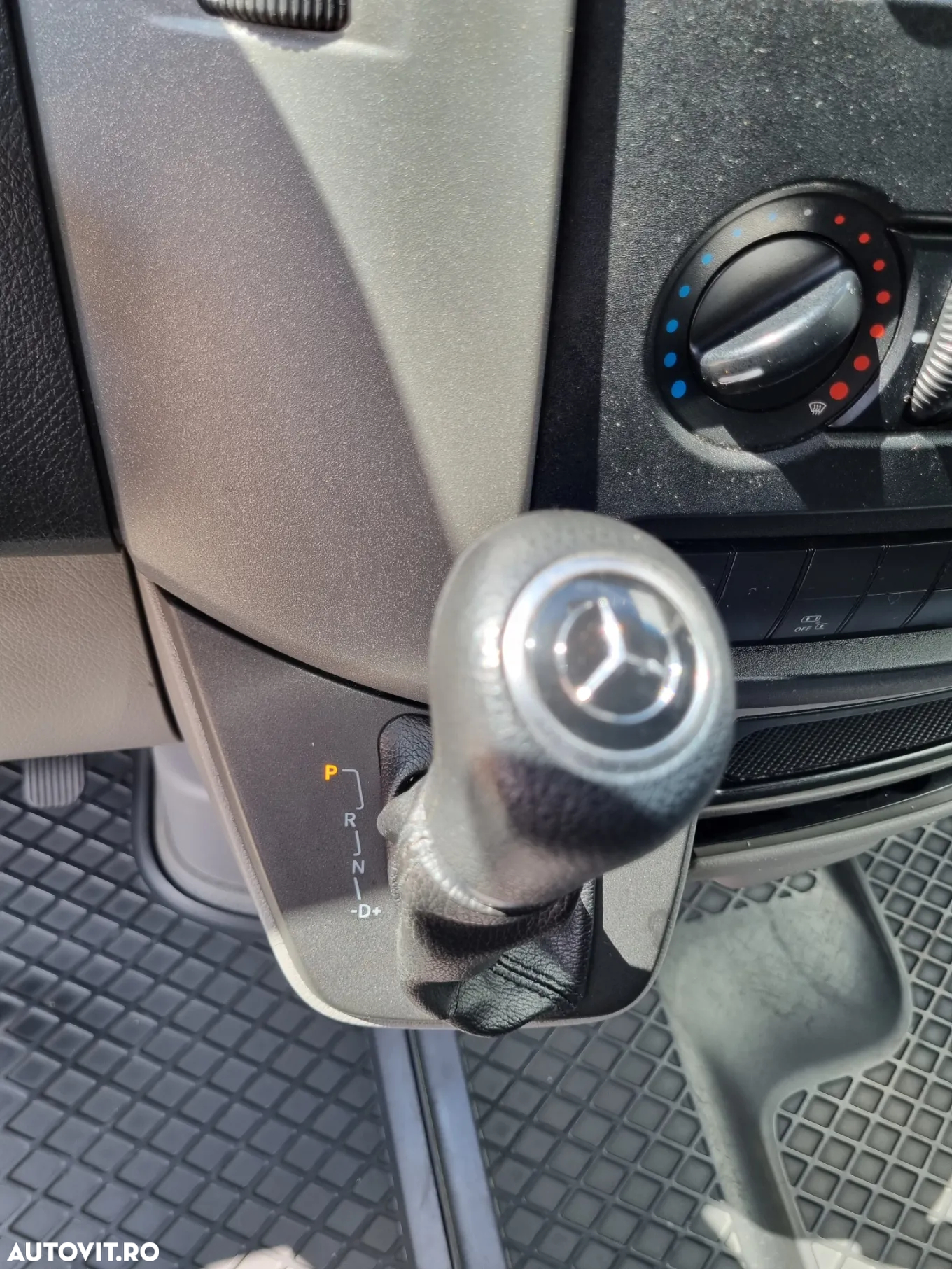 Mercedes-Benz Sprinter - 18