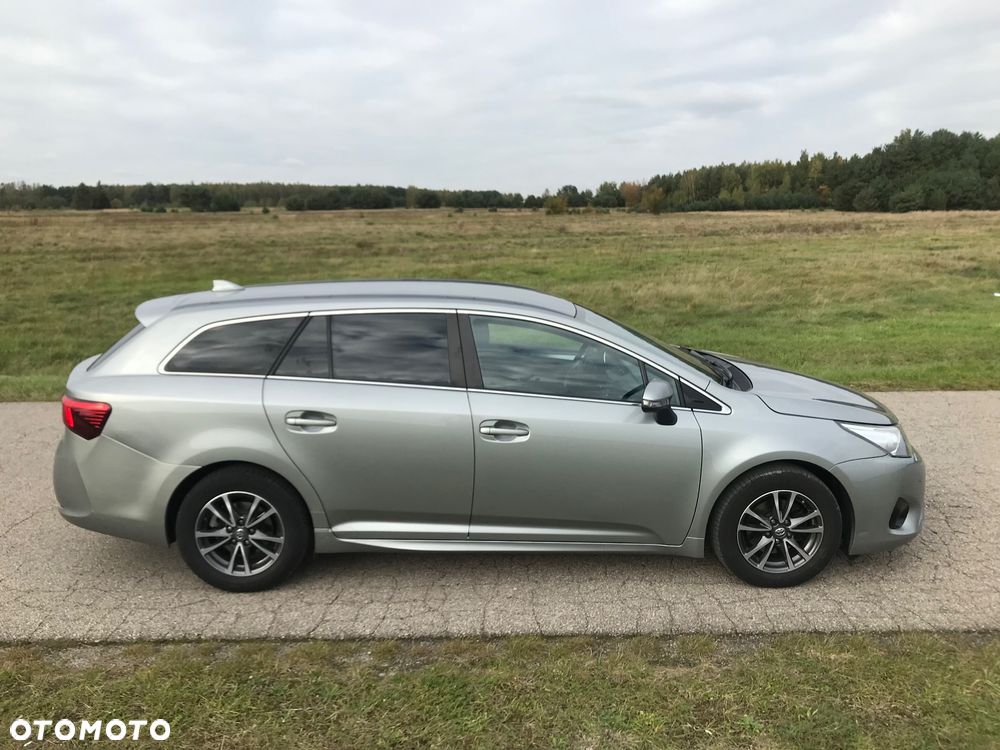 Toyota Avensis - 6