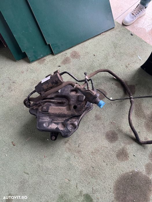 rezervor ad blue bmw seria 5 g30 g31 3.0 diesel - 1