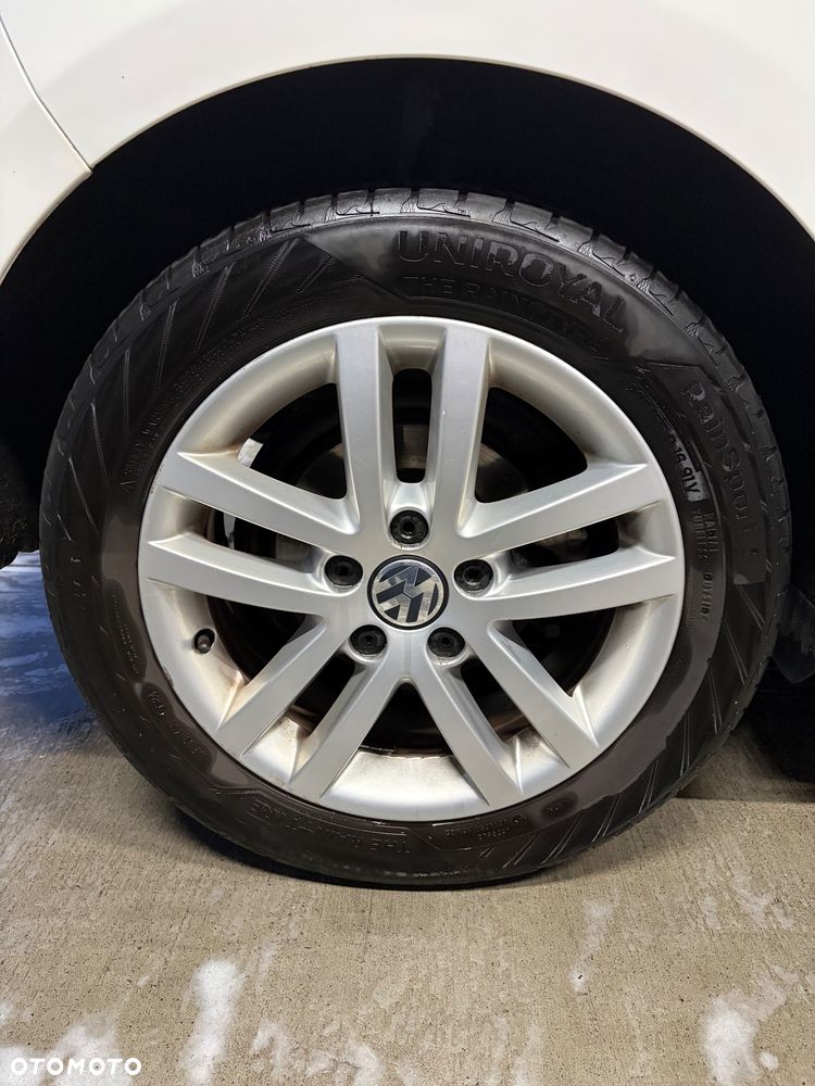 Volkswagen Golf - 5
