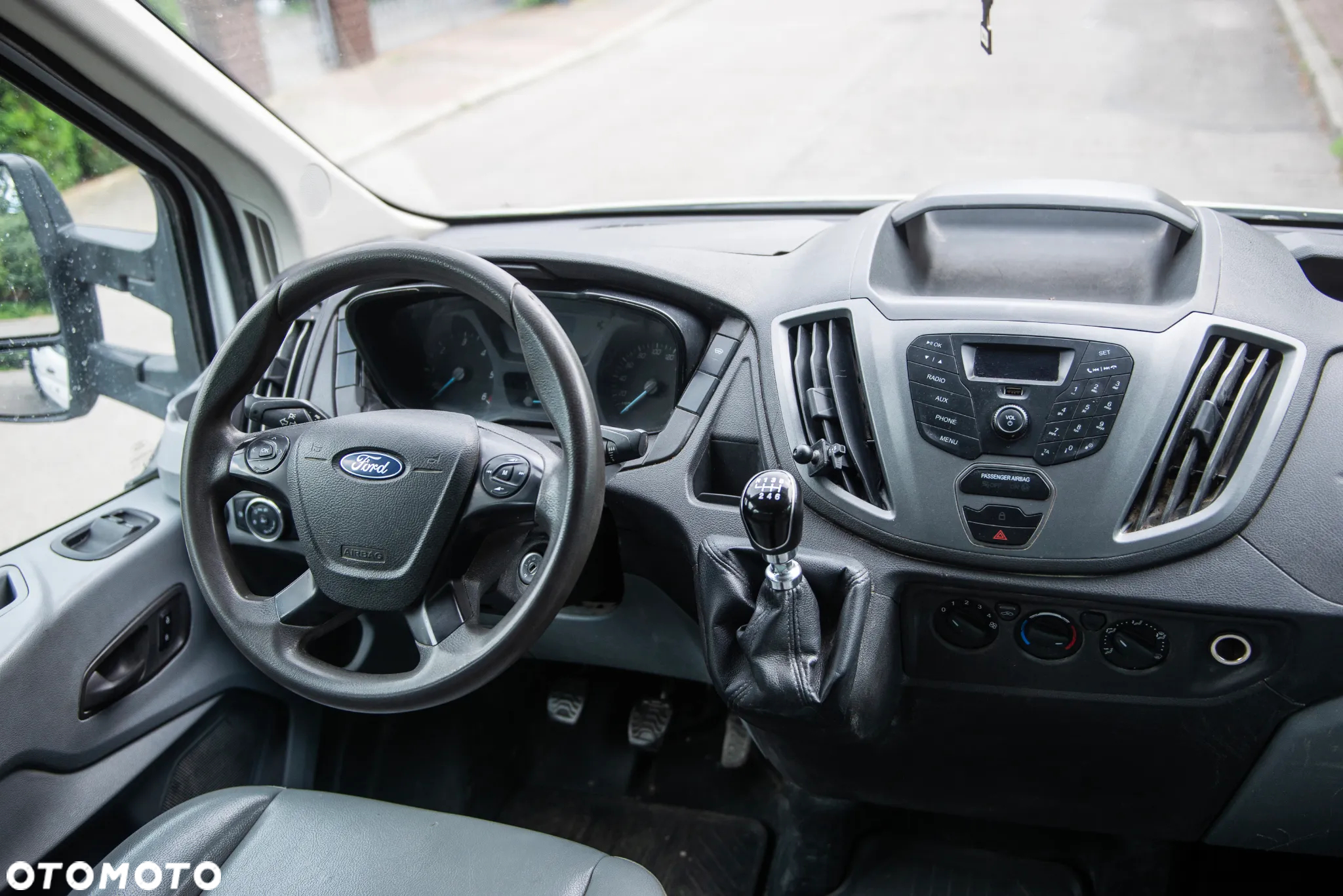 Ford Transit 2.0 TDCi Dubelkabina 7 osobowy - 30