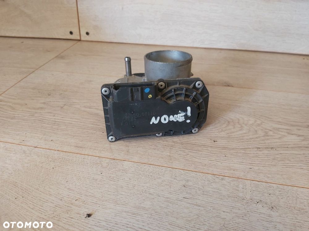 Toyota Yaris III Lift przepustnica 1,5 VVTI 22030-0Y110 jak nowa - 2