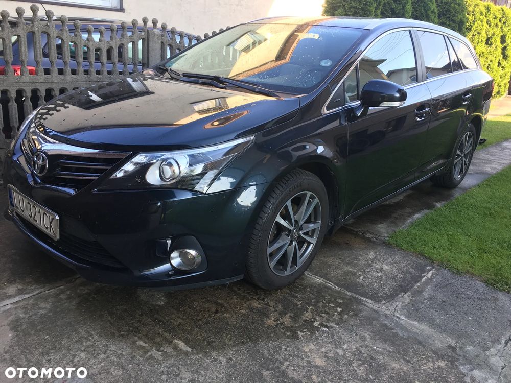 Toyota Avensis 2.0 D-4D Premium - 10