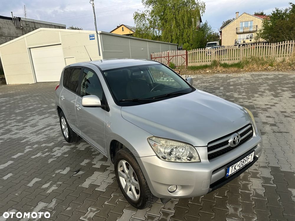 Toyota RAV4 2.2 D-4D 4x4 - 17