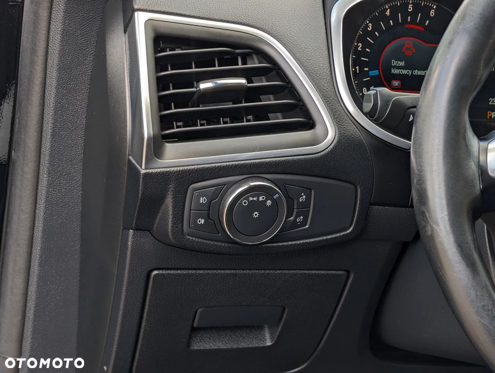 Ford S-Max 2.0 TDCi 4WD Titanium PowerShift - 23