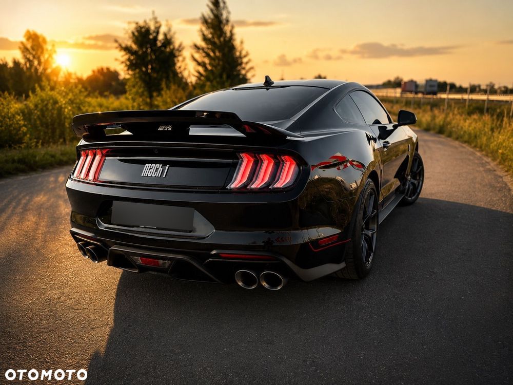 Ford Mustang - 3