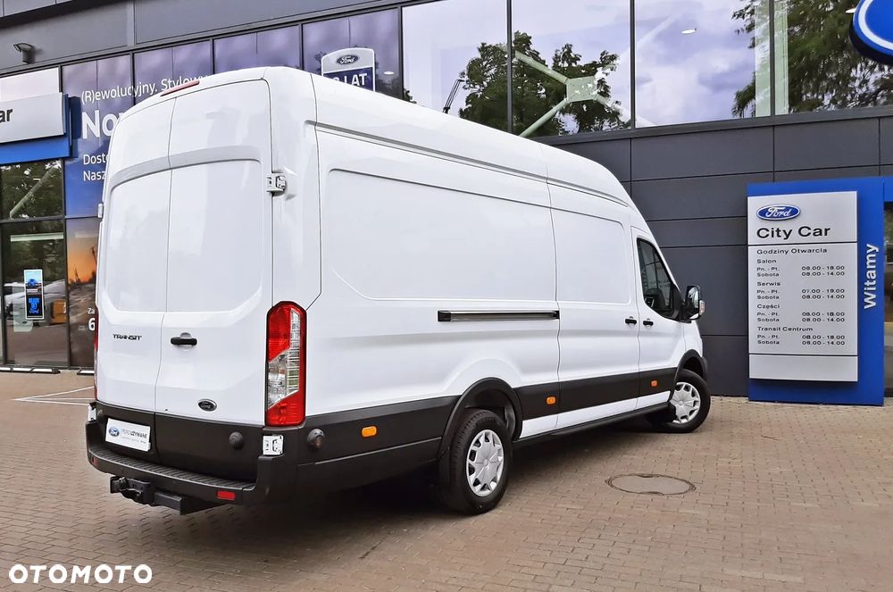 Ford Transit - 25