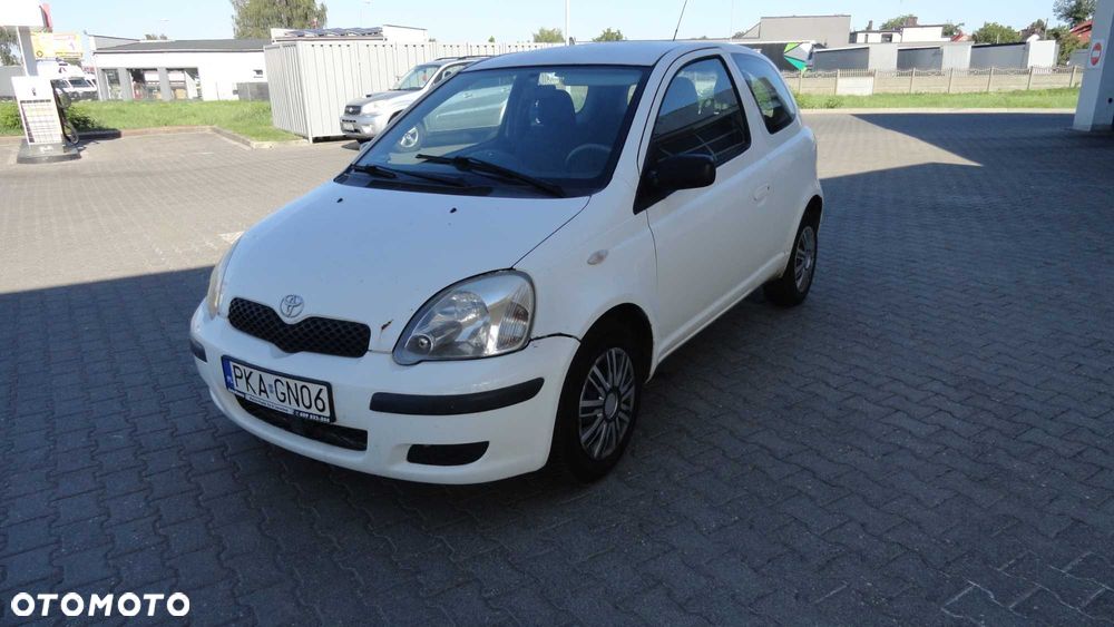 Toyota Yaris - 1