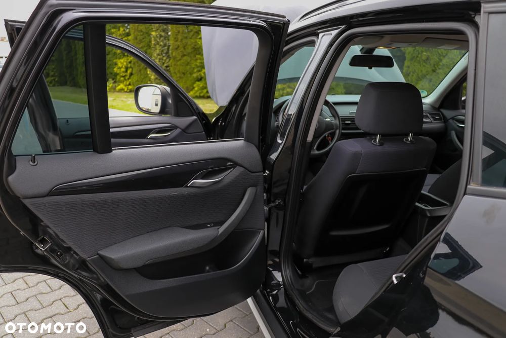 BMW X1 xDrive18d - 23