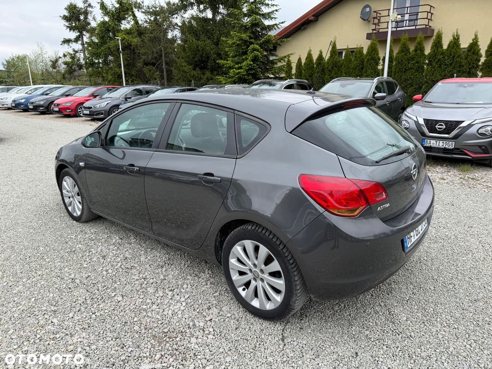 Opel Astra 1.6 Active - 16