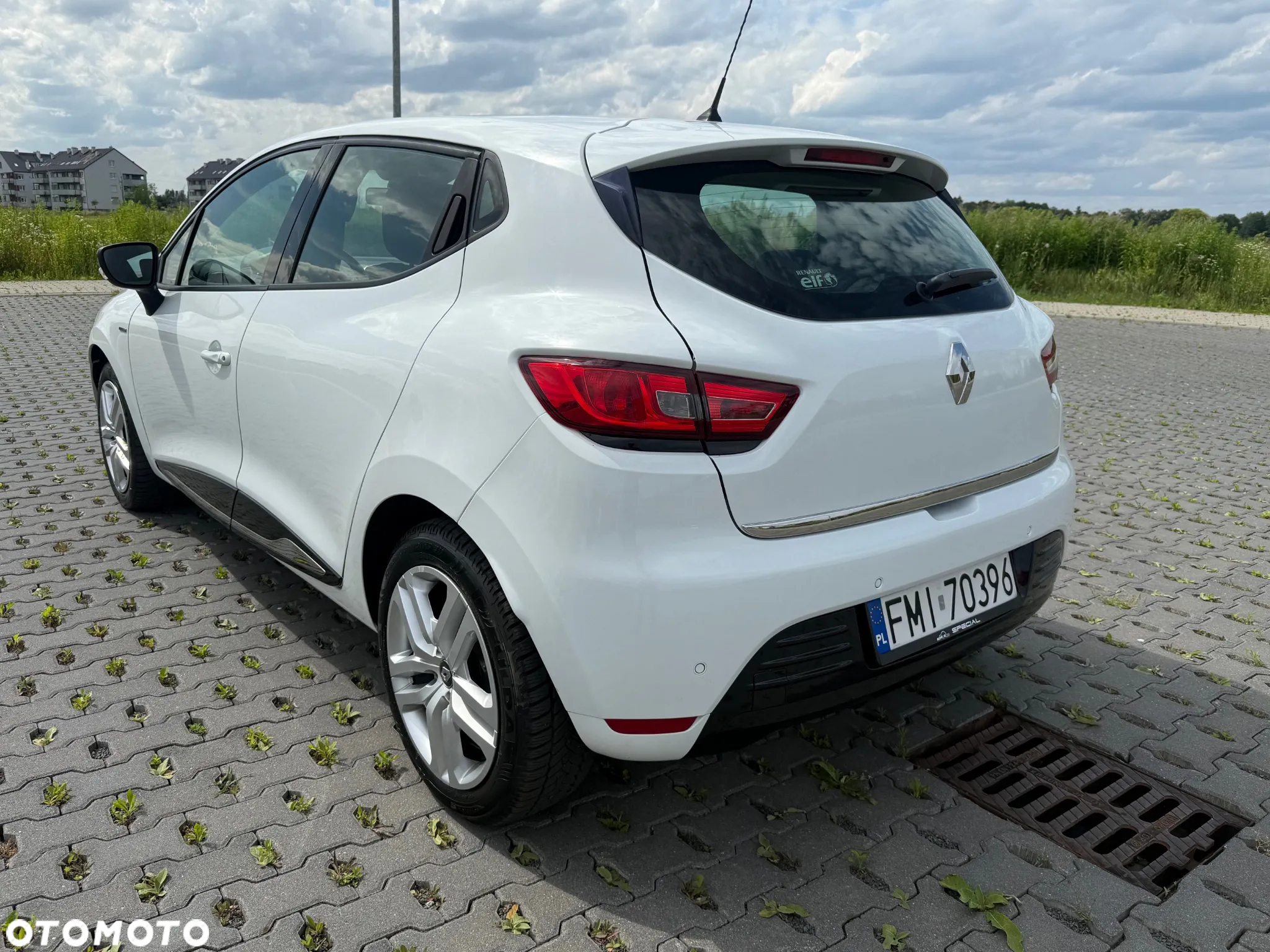 Renault Clio - 9