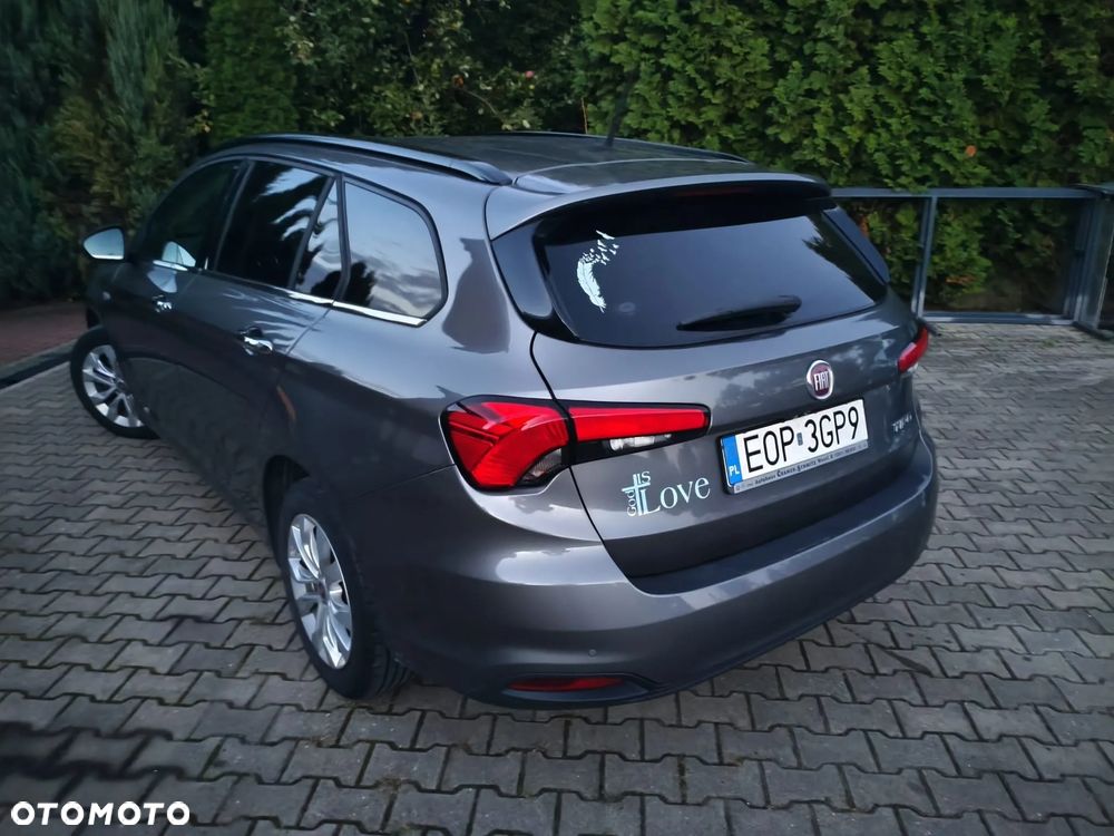 Fiat Tipo 1.6 MultiJet 16v Lounge - 4