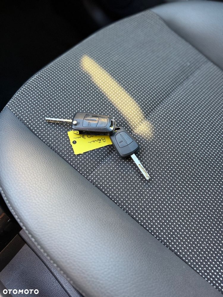 Opel Astra 1.6 Edition 111 Jahre - 22