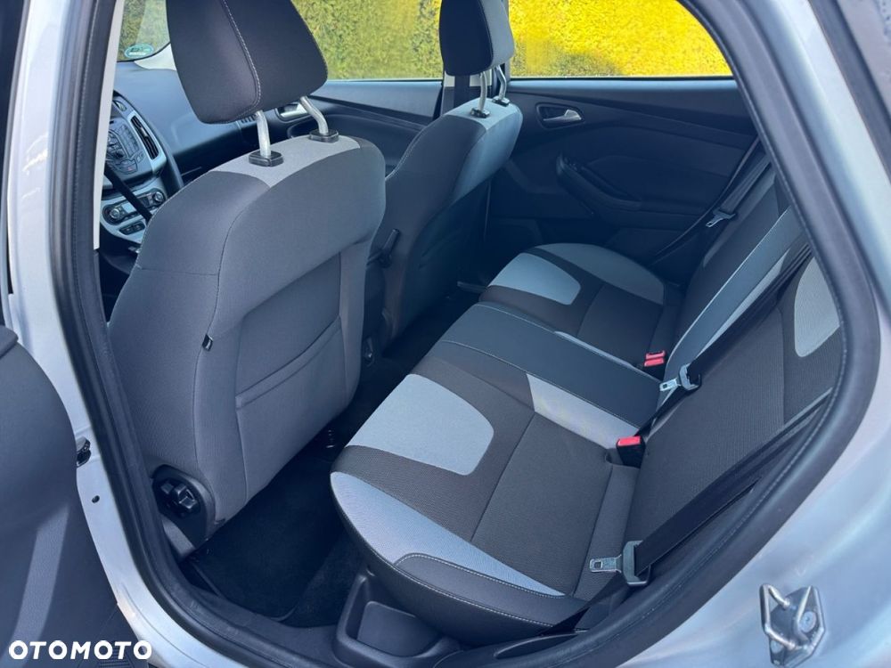 Ford Focus - 21