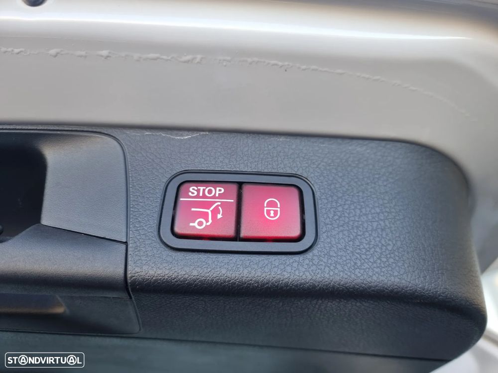 Mercedes-Benz GLB 220 d 4Matic Progressive - 39