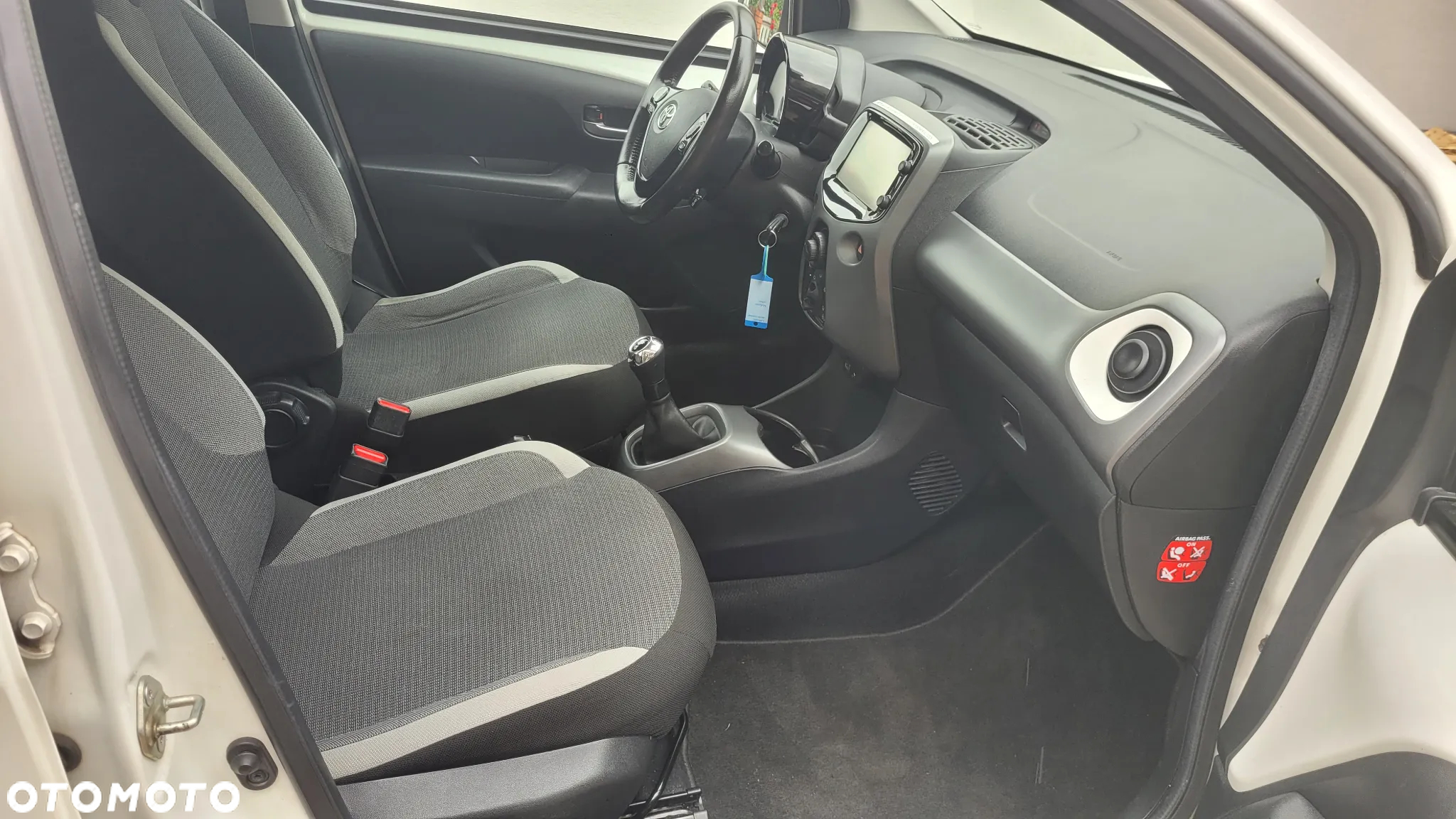 Toyota Aygo x-cite - 10