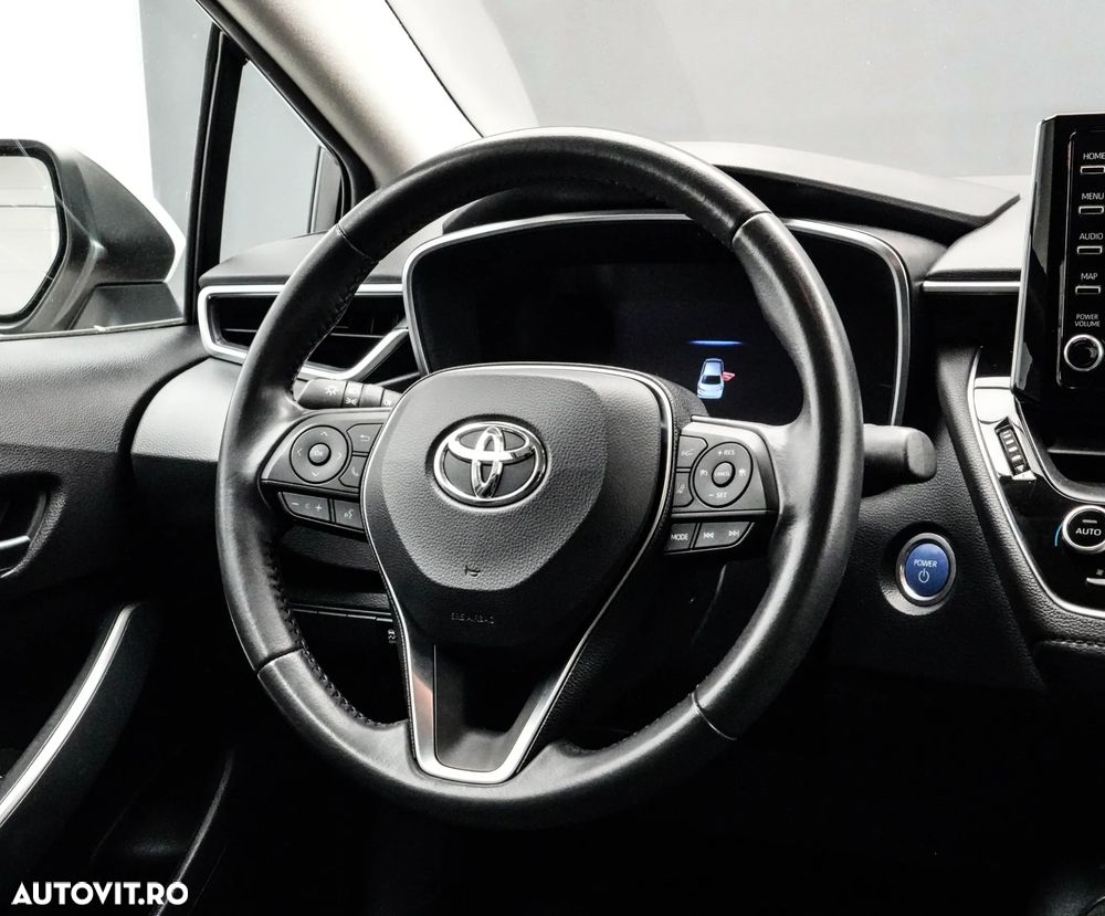 Toyota Corolla 1.8 HSD Dynamic Plus - 18