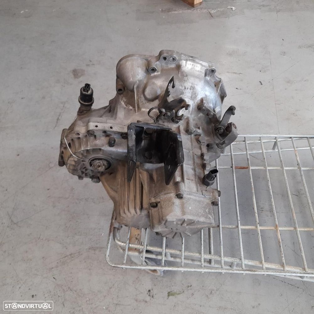 CAIXA VELOCIDADES KIA JOICE 2000 - 3