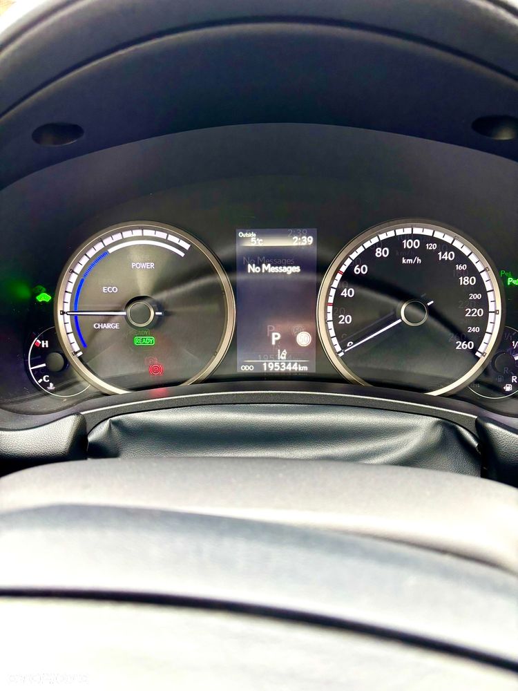 Lexus NX 300h F Sport Edition AWD - 11