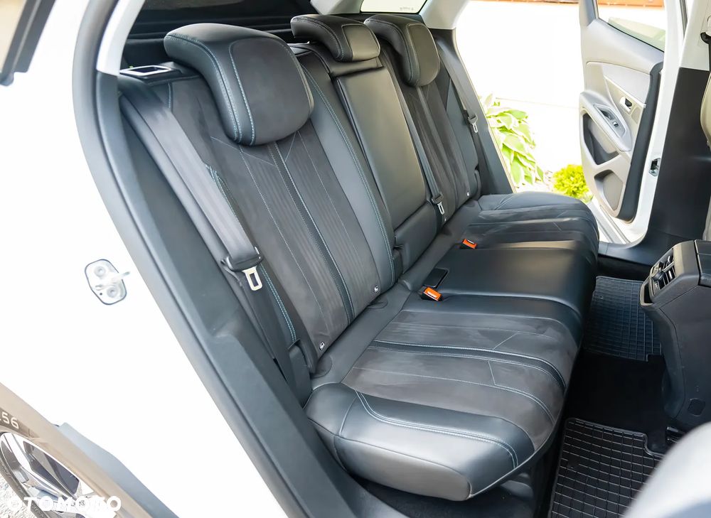 Peugeot 3008 PureTech 130 Stop & Start GPF EAT8 Crossway - 28