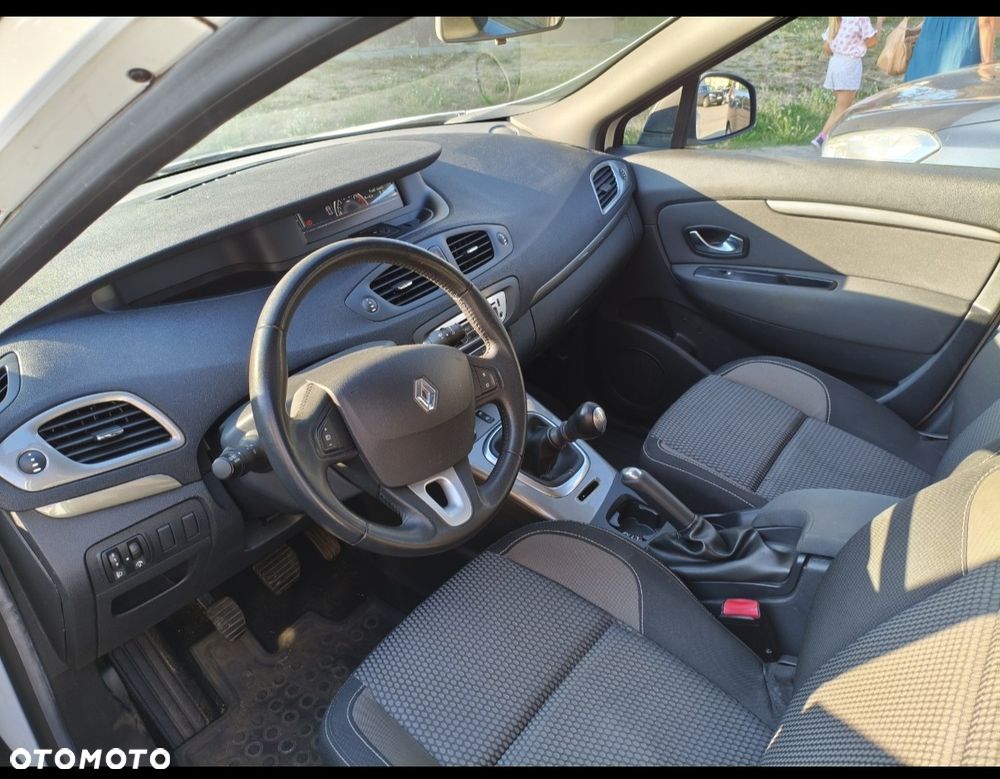 Renault Scenic 1.6 16V 110 Xmod Paris - 6