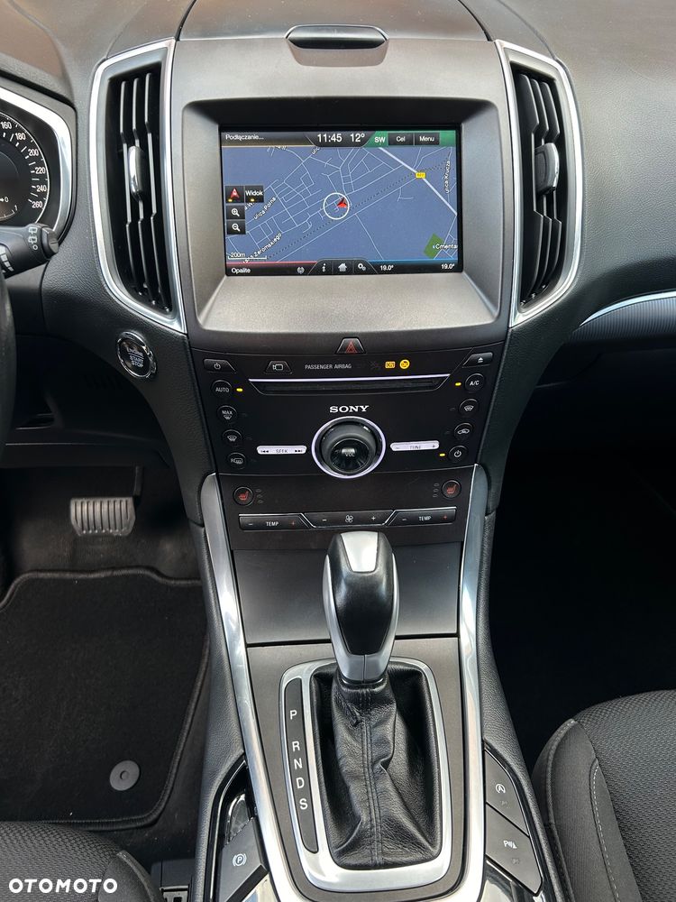 Ford S-Max 2.0 TDCi Titanium PowerShift - 15