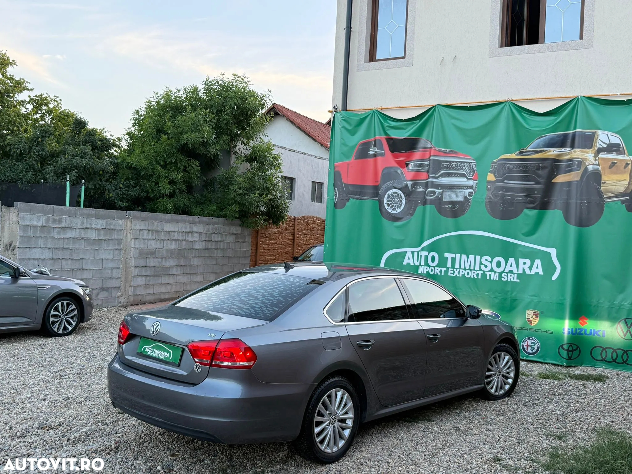 Volkswagen Passat - 5