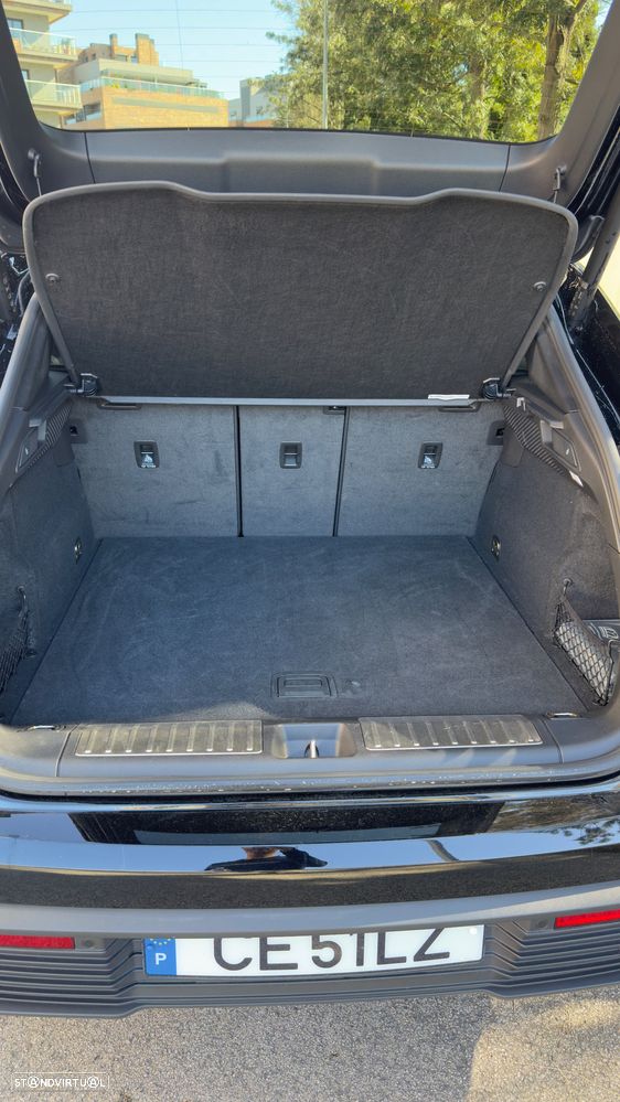 Porsche Macan Electric 4 - 27